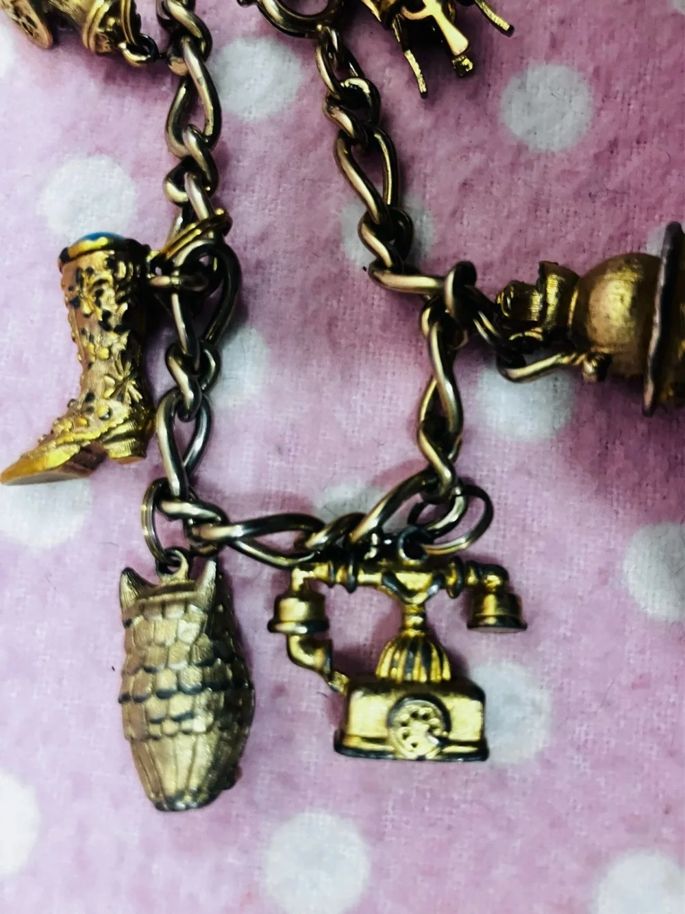 Avon Faux Gold charm bracelet - medium